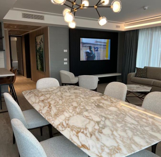 호텔 체카리니 9의 다이닝 공간 이미지