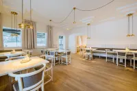 Crystls Aparthotel - breakfast