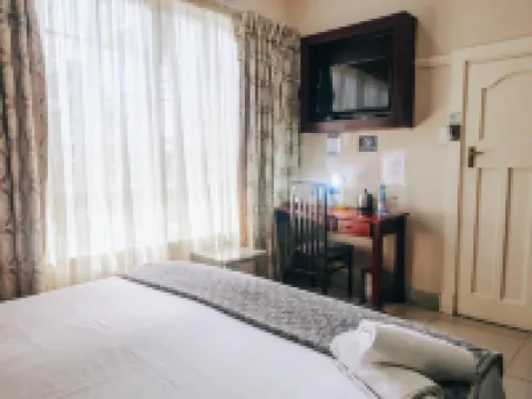 New England Guest House by Ilawu Hotels in Pietermaritzburg