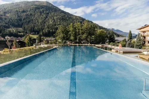 Thermenwelt Hotel Pulverer Hotels in Radenthein