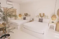 Bohemian Jogja Villas with Private Pool Hotels in Mlati