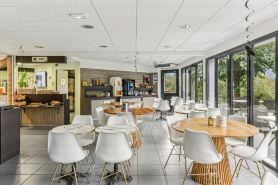 호텔 발라딘스 라 페르테 버나드