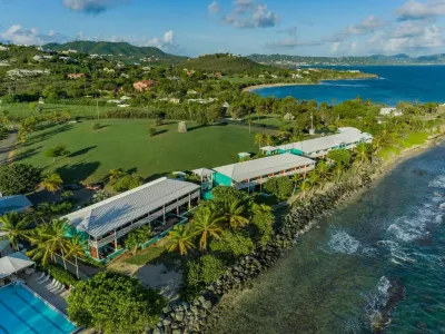 Tamarind Reef Resort Spa & Marina