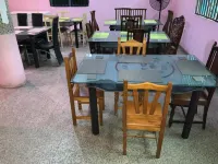 Senator's Suites and Towers Hotel