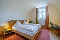 Schlosshotel Ravenstein Hotels in Ravenstein