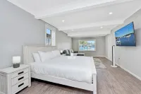 Balmoral Waterfront Escape at Lake Macquarie Hotels in Fishing Point