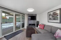 Tranquil Oasis 2 Bedroom Suite with Pool View