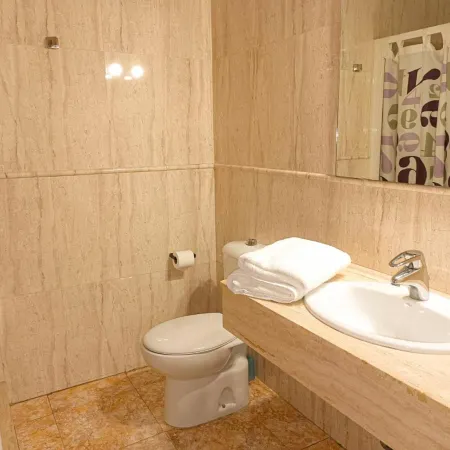 Hostal Gran Via Levante