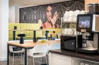 elaya hotel augsburg, trademark collection by Wyndham - breakfast