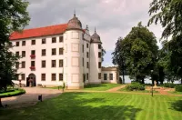 Zamek Podewils Krag Hotel a Koszalinski