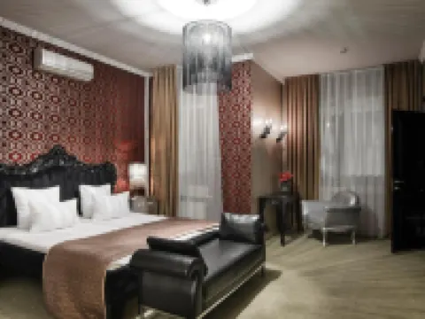 週末精品酒店 鄰近奇西瑙國際機場的酒店