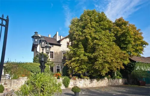 Landhotel Battenheimer Hof فنادق في Guntersblum