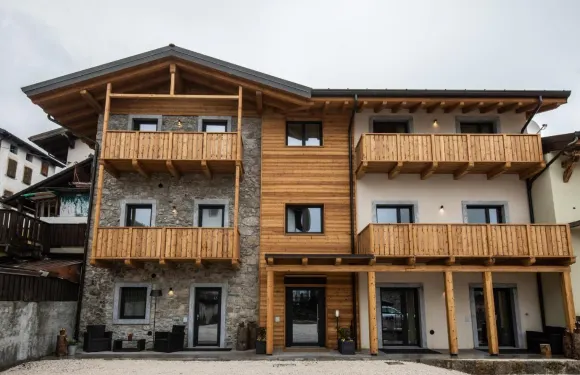 奧斯特里亞達爾維斯酒店