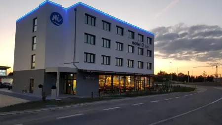 Motel Isar | 24h/7 Checkin Отели в г. Дингольфинг-Ландау