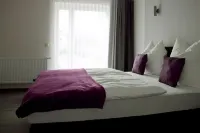 펜지온 카자미아 호이에르스베르다 호텔