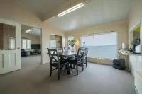 Sea Side House Toya Hotels in Date