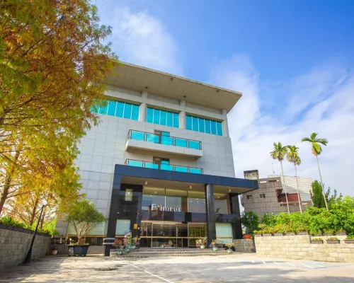 Hub Hotel Chiayi โรงแรมใกล้เขื่อนเหรินอี้ถาน