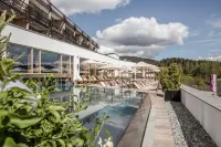 NIDUM - Casual Luxury Hotel - Pools