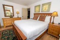 Wild Irishman 1041A Hotels in Dillon