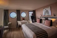Le Paquebot Hotels in Pennedepie