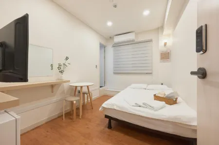 Dawoo House 2 in Hongdae