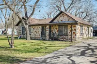 Heidelberg Lodges Отели в г. Комаль