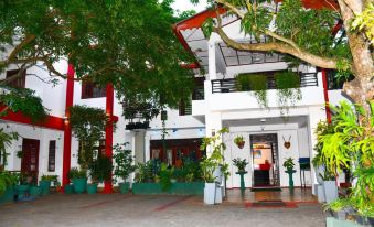 Thilaka City Hotel