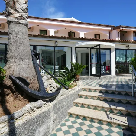 Hotel Marinella - Private Free Parking - Grotticelle Beach 200 m