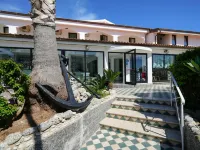 Hotel Marinella - Private Free Parking - Grotticelle Beach 200 m
