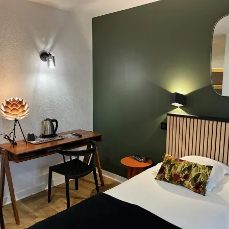Le Clos du Pontic Logis et Cit'Hotel