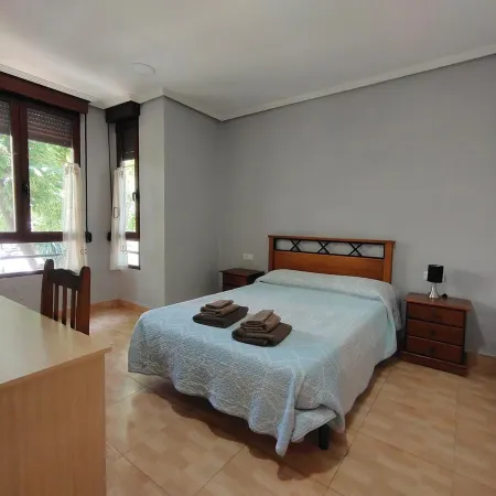 Hostal Abastos Отели рядом с достопримечательностью «Центральный рынок Валенсии»