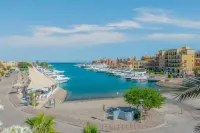 Luxury apartment on the Marina - Condos
