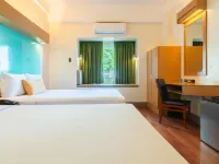 Microtel by Wyndham South Forbes Near Nuvali Hotels in Laguna