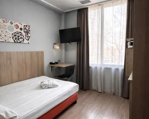 Smart Hotel Bishkek Zimmer Photos