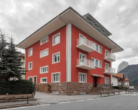 Casa Al Sole Hoteles en Ortisei