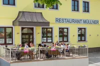 Hotel Restaurant Müllner - Aamiainen