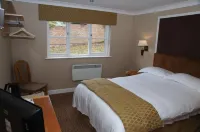 Narrowboat at Weedon Hotels in Harpole