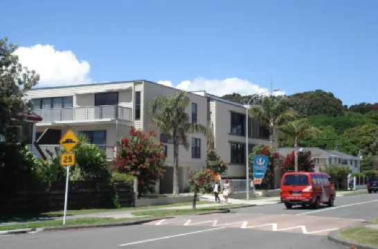 Atlas Suites and Apartments Hotels near Tauranga Airport