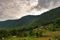 Solid Rock - Lodge & Restaurant Hotels in Karyabinayak