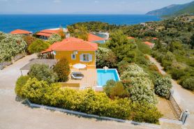 Mouzakis Villas