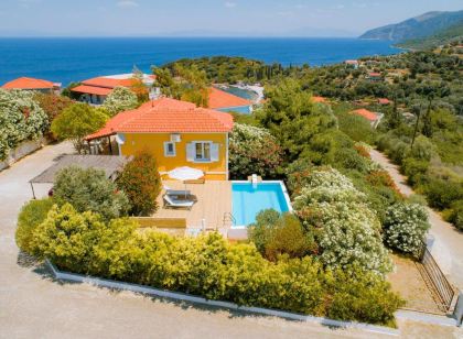 Mouzakis Villas