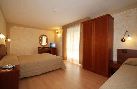 達瑪比安卡酒店