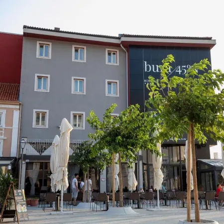 Boutique Hotel Bura 45N