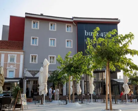Boutique Hotel Bura 45N Hotéis em Senj