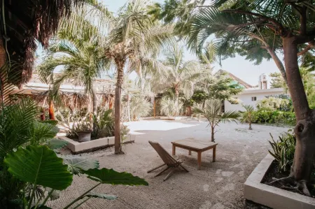 La Diosa Kali Beach Front Hotel Отели в г. Ольбокс