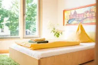 Gäste- und Seminarhaus "SELBSTGEMACHT" - Katrin Liesch Hotels in Zeulenroda-Triebes