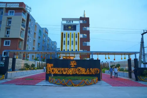 Sree Fortune Grand, Tadepalli Hotels in Guntur