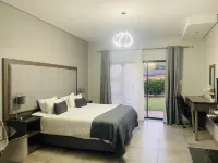 Manor Hills Guest Lodge - 3-Star