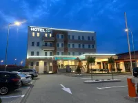 Hotel Yvy Hotel in zona Cittadella di Alba Carolina