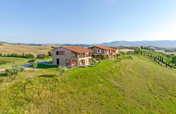 波普利亞農莊酒店